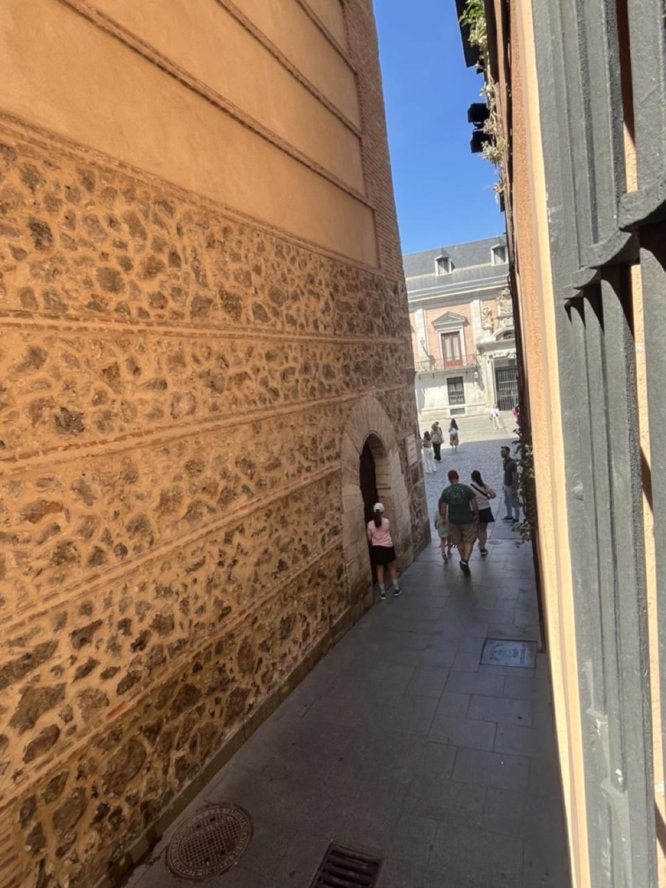 Dplace To Be - Exclusive Apartments In Historic Center Madrid Cameră foto