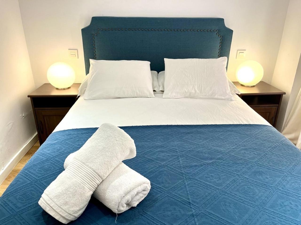 Dplace To Be - Exclusive Apartments In Historic Center Madrid Cameră foto