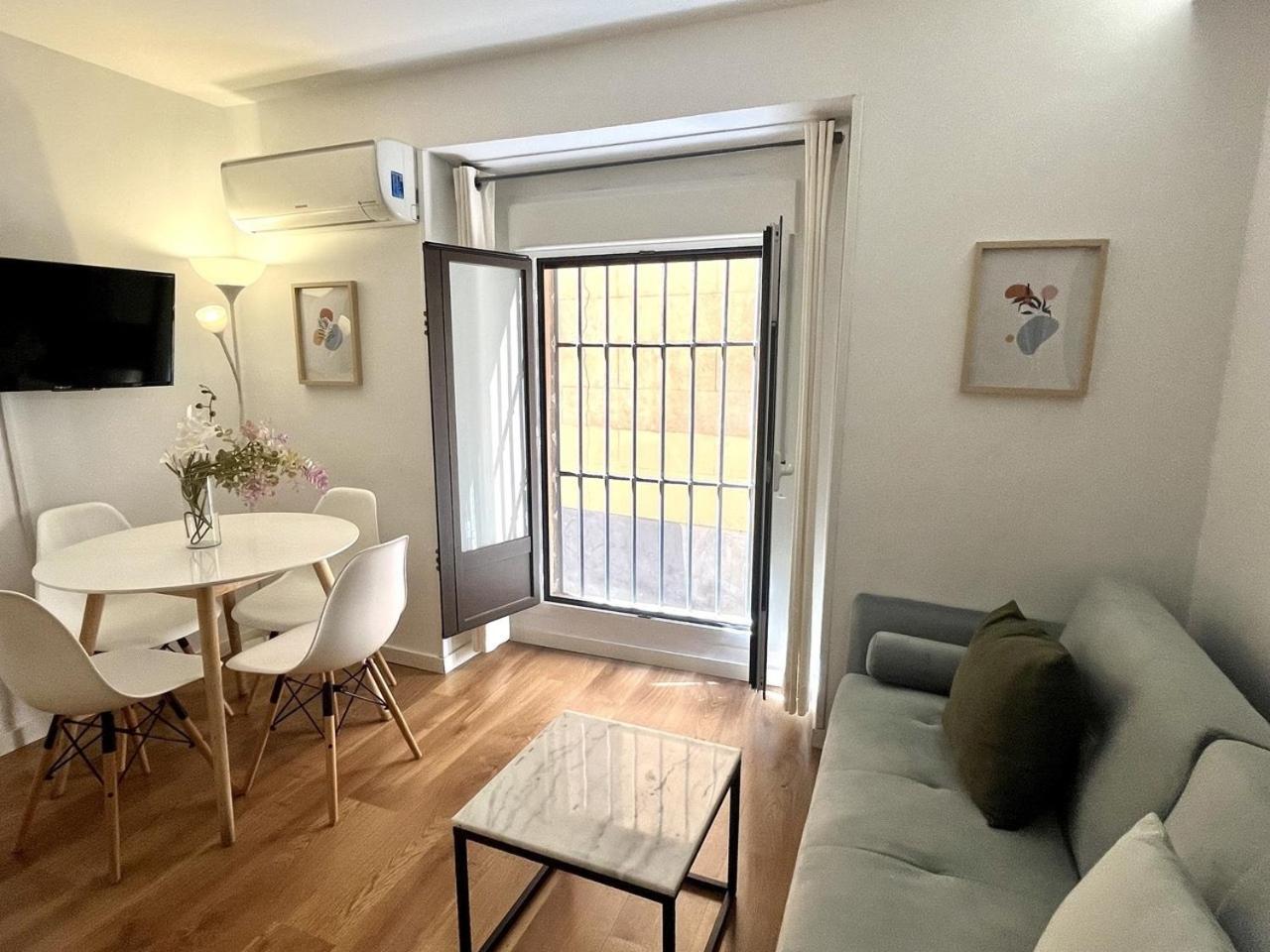 Dplace To Be - Exclusive Apartments In Historic Center Madrid Cameră foto