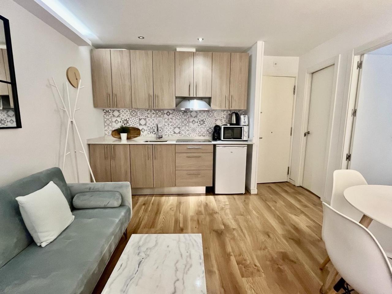 Dplace To Be - Exclusive Apartments In Historic Center Madrid Cameră foto